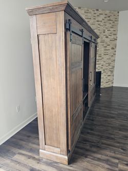 Hunts Point 4 Piece Sliding Door Entertainment Wall in Weathered Pine Finish
