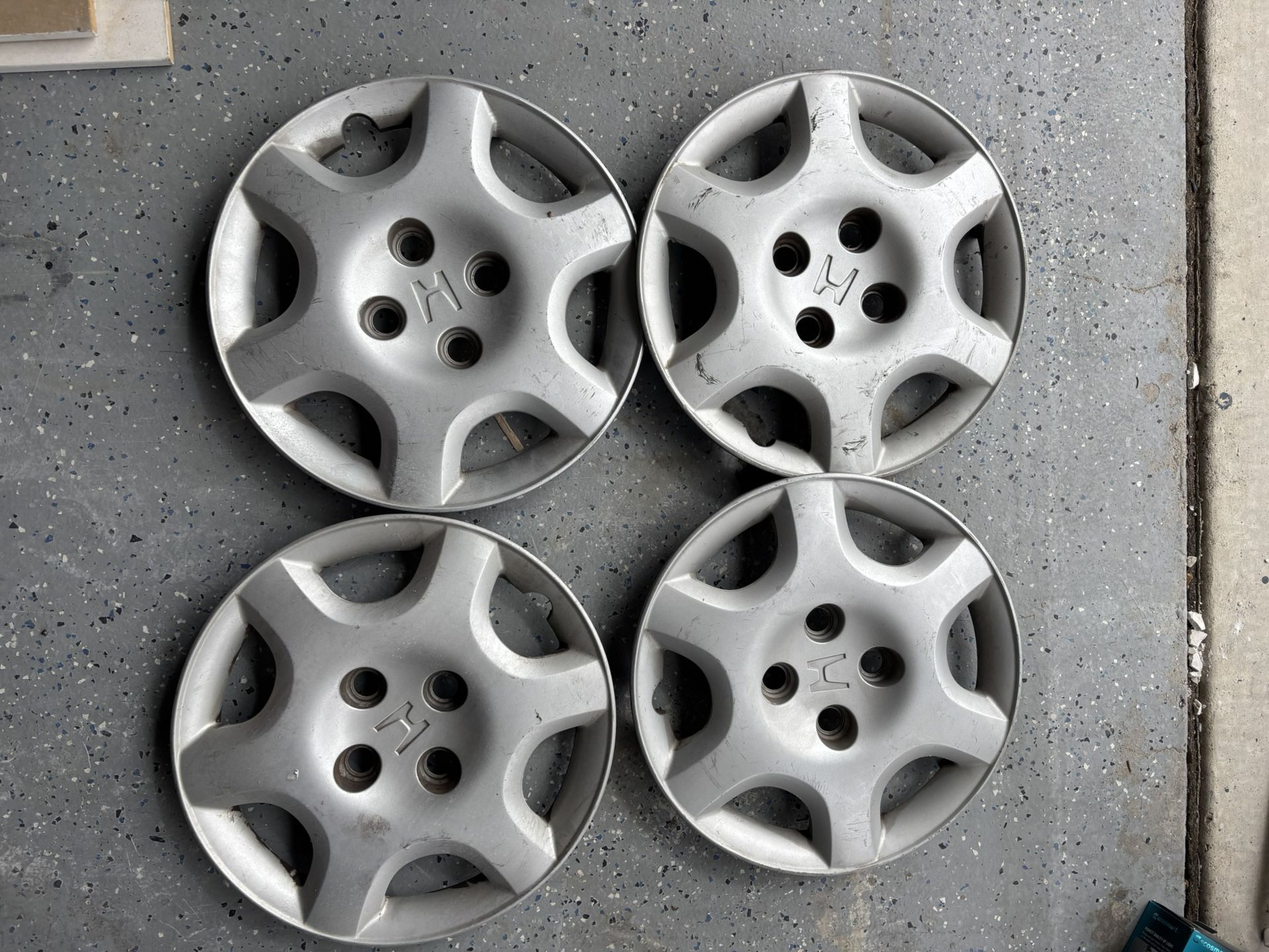 2000 Civic Hubcaps