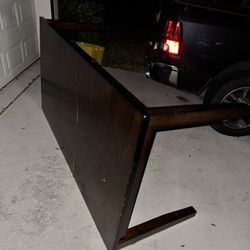 Used Kitchen Table With 5 Chairs 60$