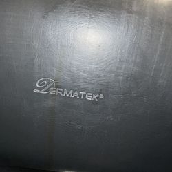 Dermatek Barber Chair 
