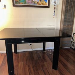 Black lacquered table