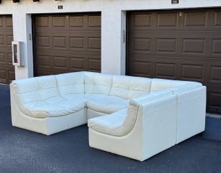 🛋️ Sectional Couch/Sofa - Z Gallerie - Modular - Delivery Available 🚛