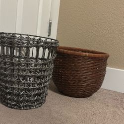 2 Baskets 