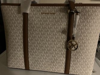 Michael Kors large purse brand new