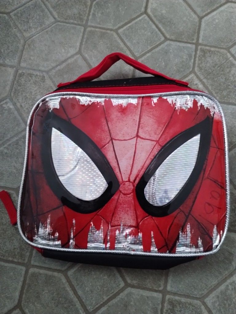 Lonchera En Buenas Condiciones $3