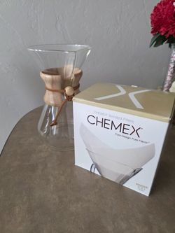 Chemex Classic 6 Cup Pour-Over Coffeemaker & Filters