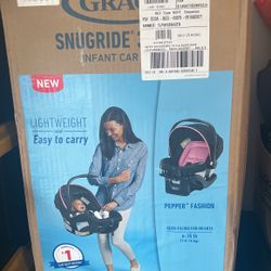 Graco Snug ride 35 Lite Car seat