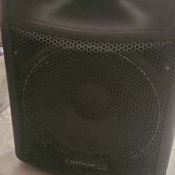 15 Inch Powered Speaker 