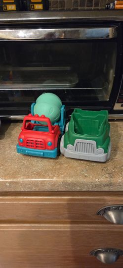 Green Toys Cement Mixer and Dump Truck Set