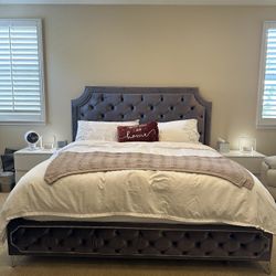 Upholstery Platform Bed