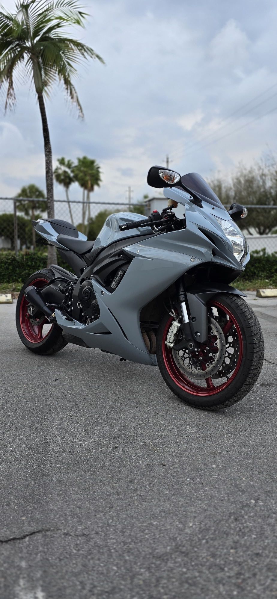 SUZUKI GSX-R600 L7