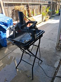 Tile cutter