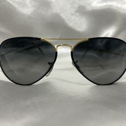 Ray Bans (aviators) 