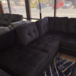 Beautiful Black Or Blue Color Sectional With Ottoman NEW/ Juego De Sala Nuevo