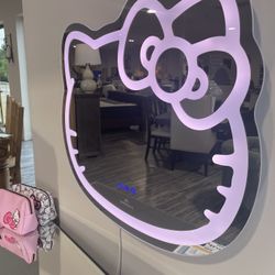 Hello Kitty Mirror