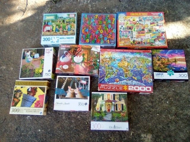 Lot Of 15 Jigsaw Puzzles 21.00