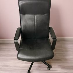 Black Office Chair