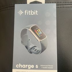 Fitbit Charge 5