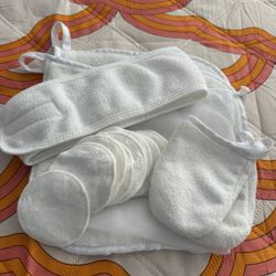 NOB- USED ONCE- Reusable Makeup Remover Set Pads, Headband, Mitts, and Cloths