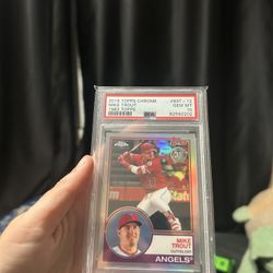 2018 Topps Chrome Mike Trout 