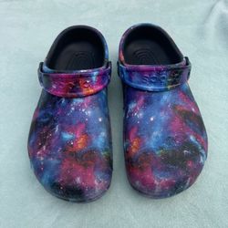 CROCS Men 8 Women 10 Cosmic Nebula Galaxy Clog Garden Shoes