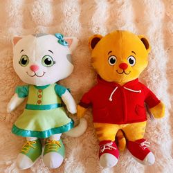 Daniel Tiger Plush Doll Set