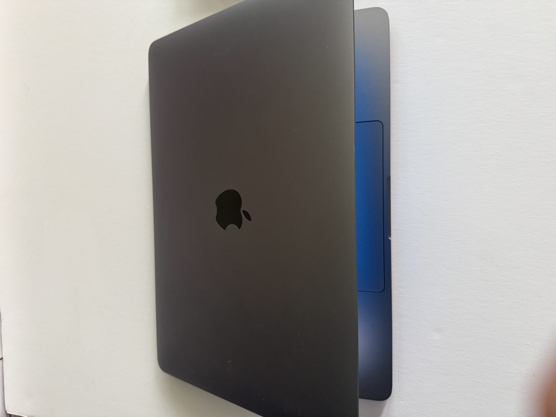MacBook Pro 13’ 2022 M2 8GB 256GB