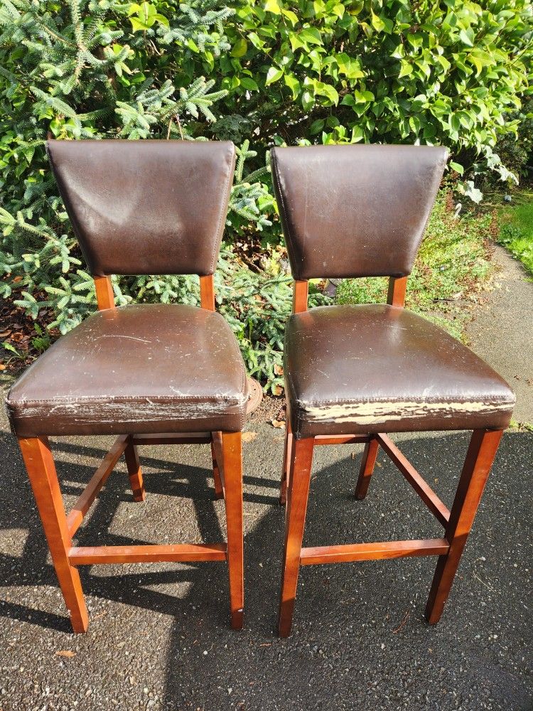 Free Barstool Chairs
