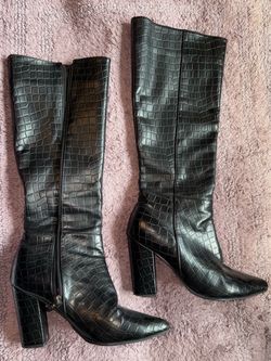 Black Croc Embossed Knee-High Heeled Boots SIZE 7