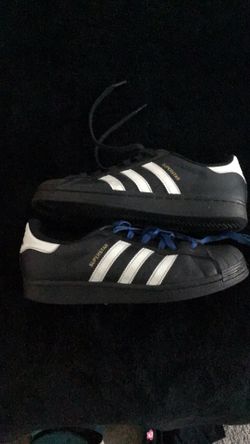 Adidas superstar black shoes men’s 5 women’s 6.5