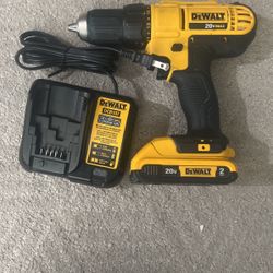 Dewalt Drill Like New 80$ Only