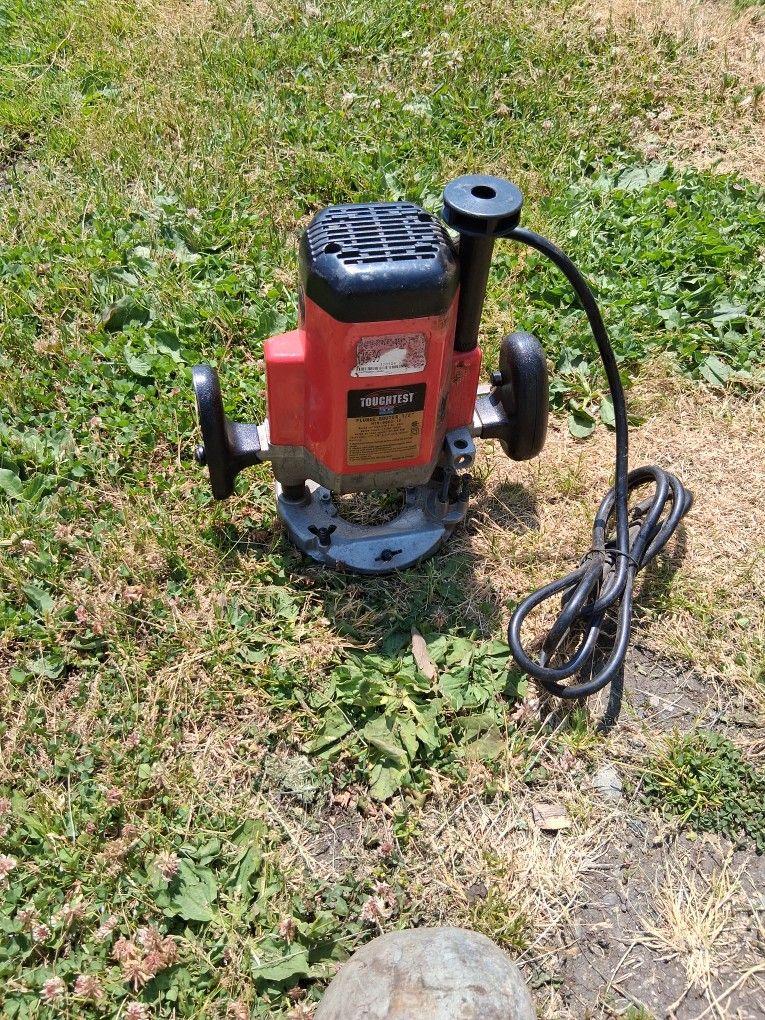 Handy Toughtest Plunge Router MIR-DQ03-12 For 75 O.b.o