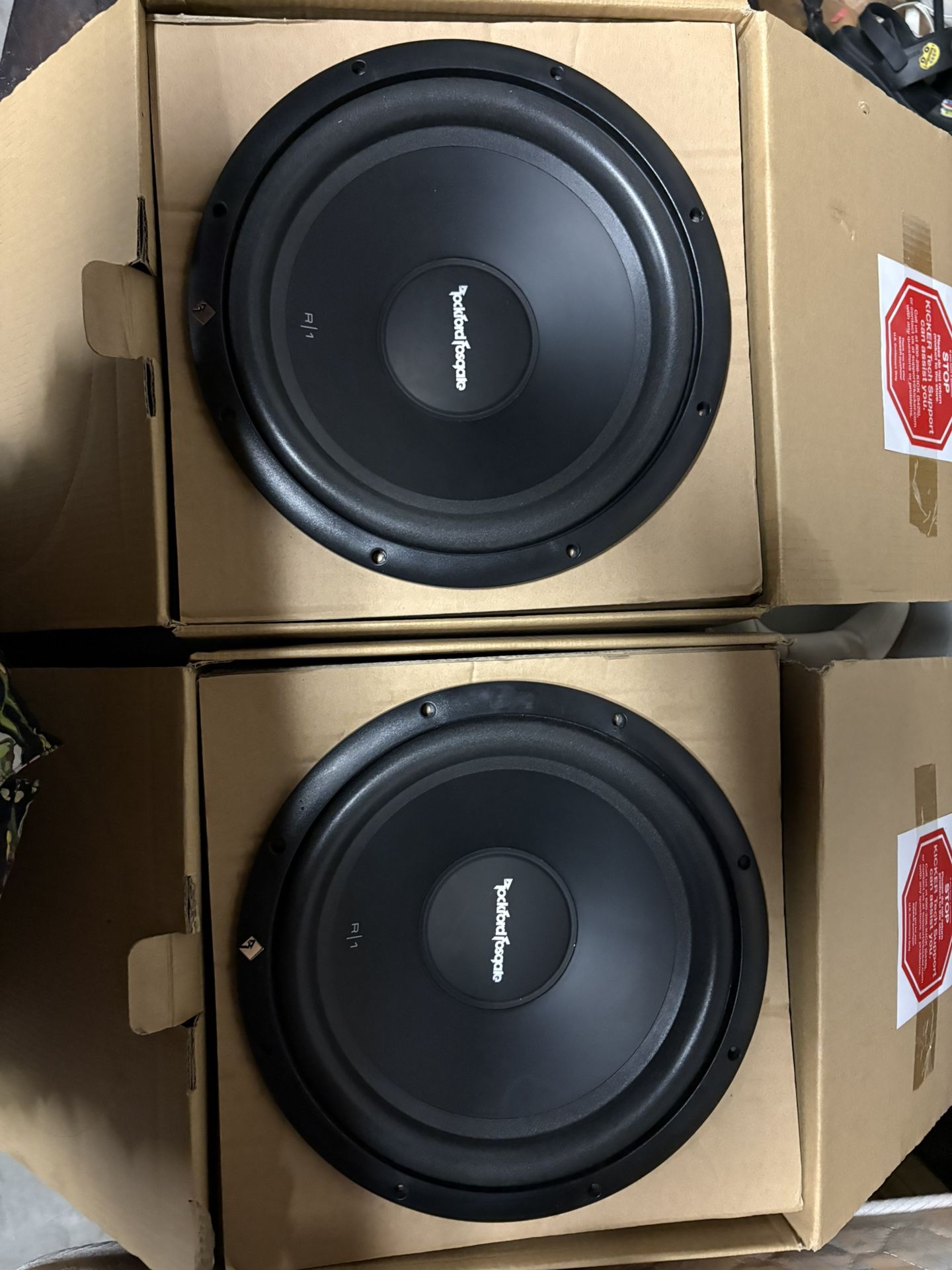 Rockford Fosgate R1S4-12