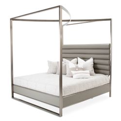 Queen canopy bed