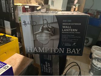 Hampton bay wall lantern