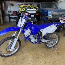 2000 Yz125
