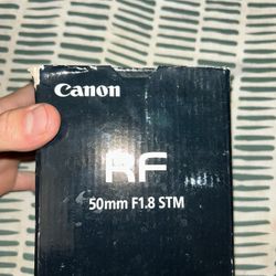 Canon Camera Lins RF 