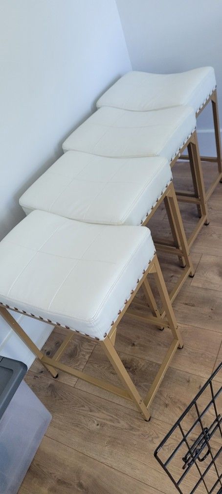 Set Of 4 Counter Stools