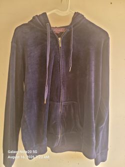 Women's Hoodie Size Medium