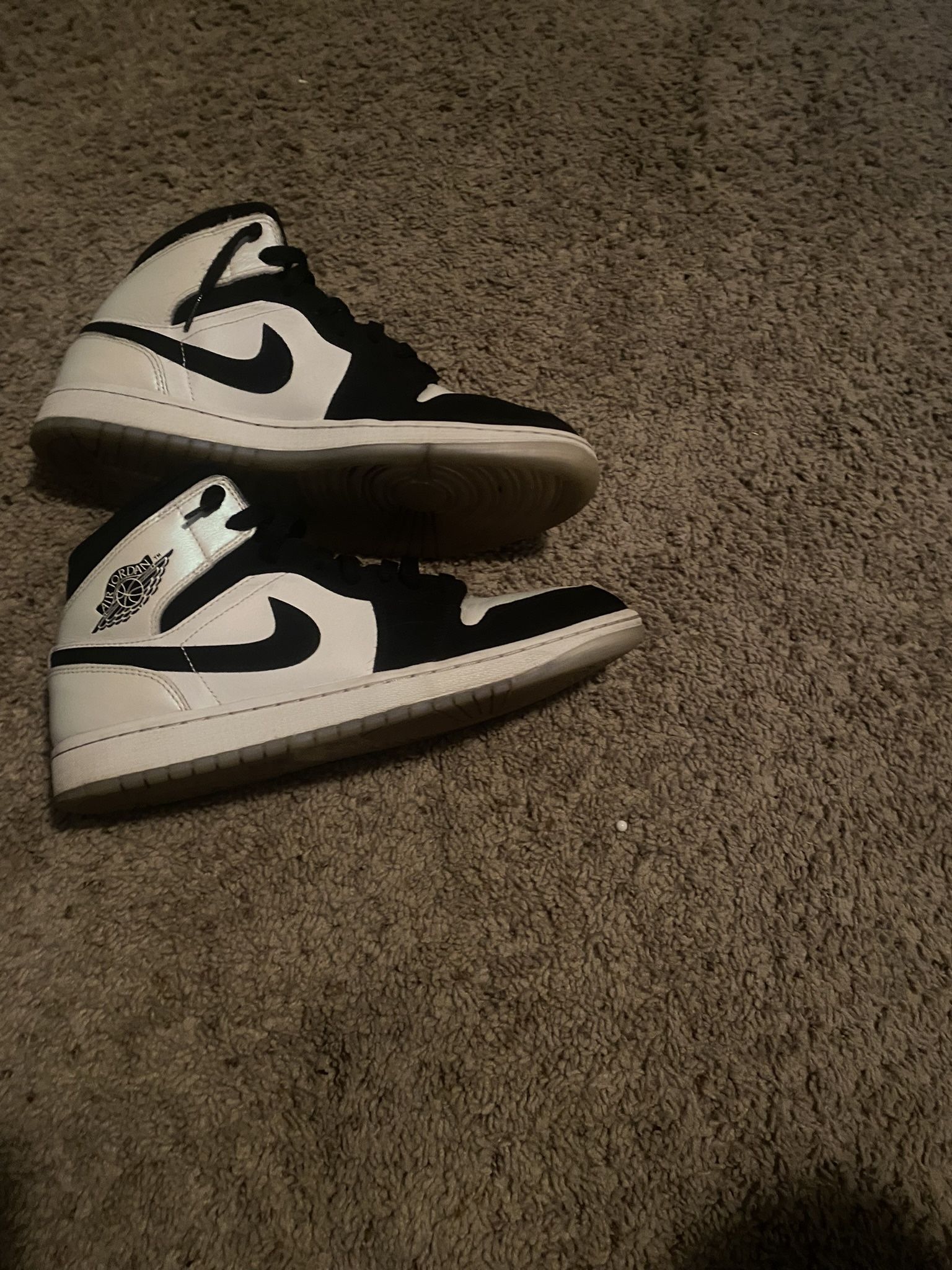 Jordan 1 Mid Diamond Athletic shoes & Sneakers