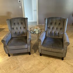 Set Of 2 Recliners 