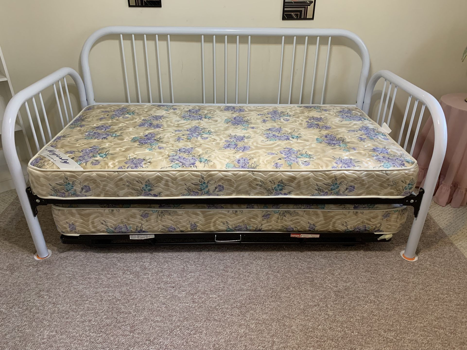 Daybed With Trundle And Mattresses for Sale in Upland, CA OfferUp