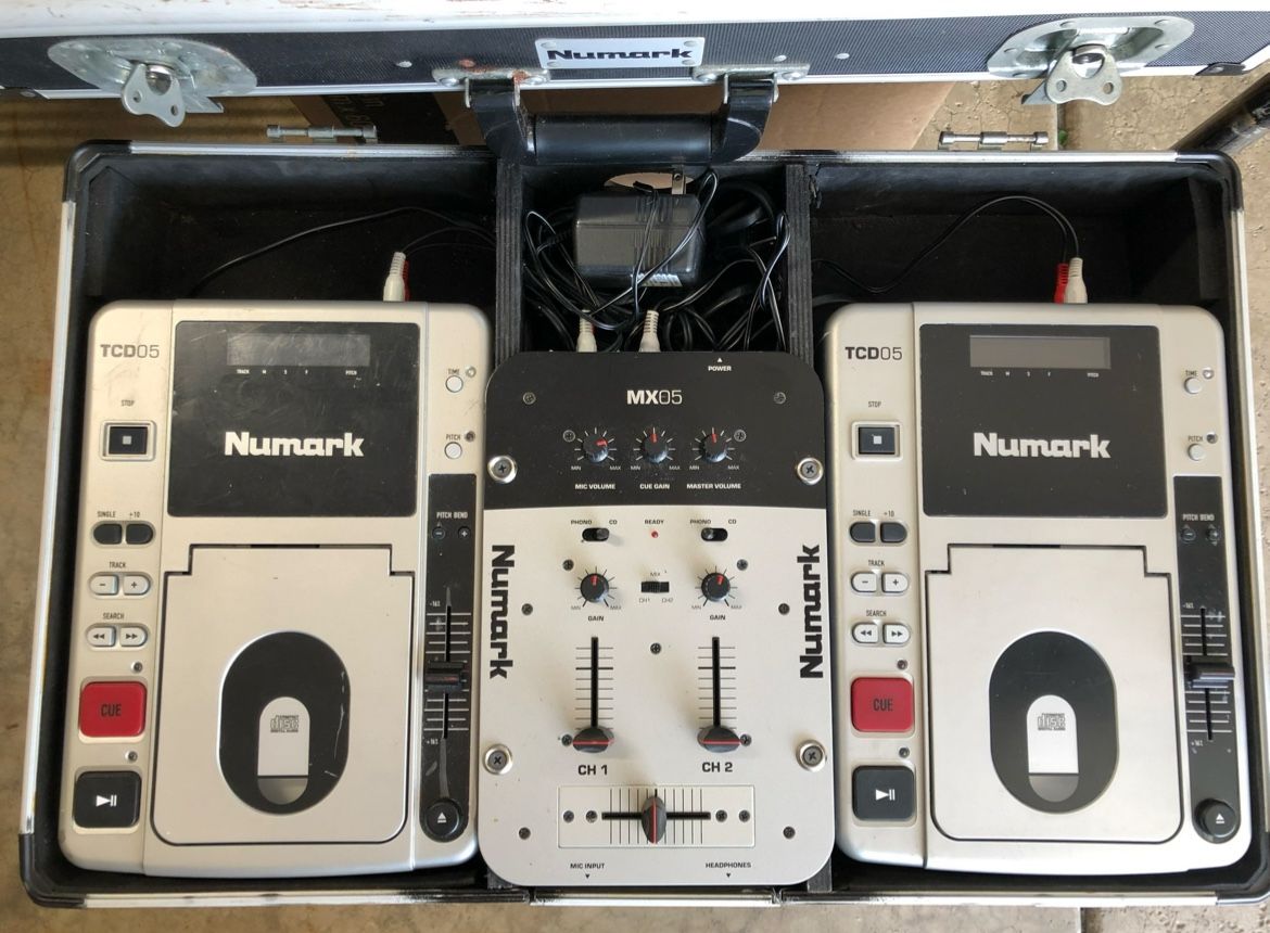 Dj Dual CD Mixers Numark MX 05