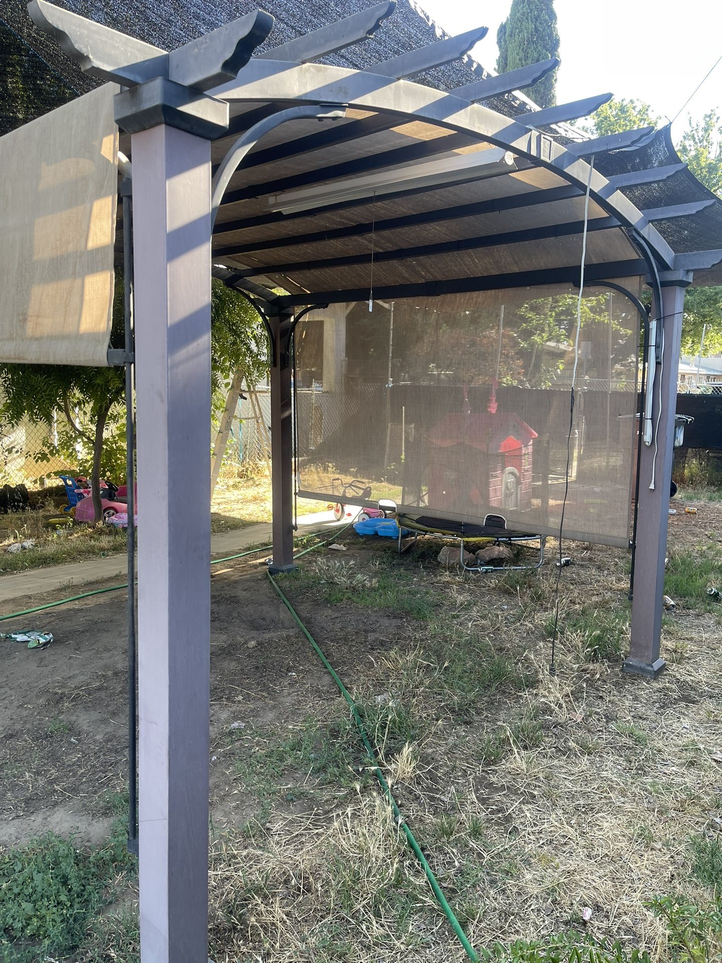 Gazebo retractable and patio furniture $850obo no lowballing