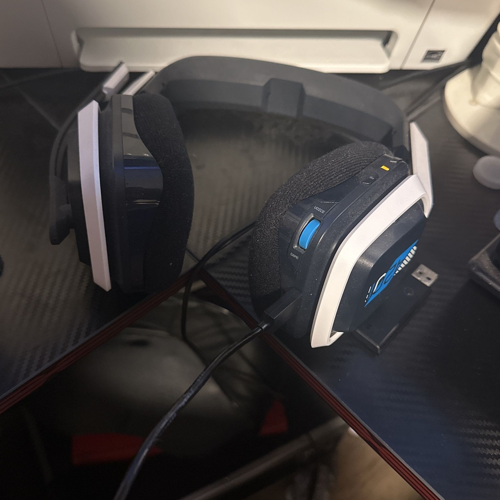Astro A20