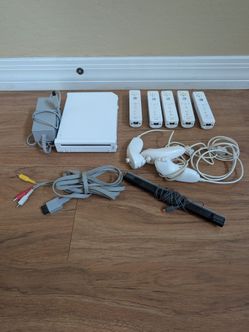 Nintendo Wii Console and Wii Games