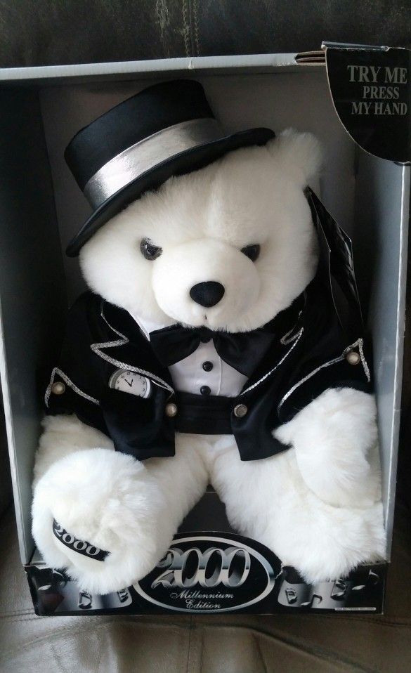 2000 Millennium Special Edition Keepsake Singing Teddy Bear/New Year Countdown