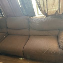 FREE SECTIONAL COUCH