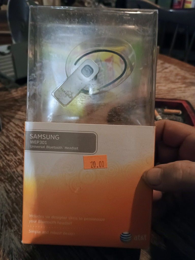 Samsung Wep301 Universal Bluetooth Headset