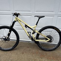 2019 Commencal Meta AM - Medium